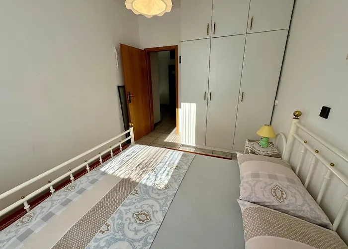 アパート Jasna ヤドラニヴォ